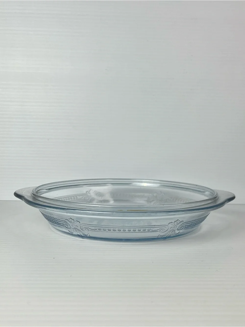 Vintage Fire King Sapphire Blue Round Glass Casserole Dish/Lid